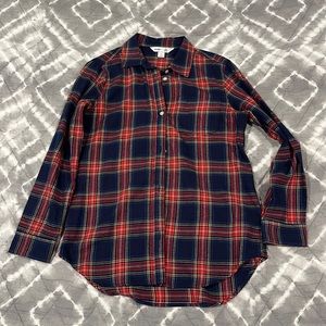 Old Navy Women’s Classic Button-Down Shirt | Small